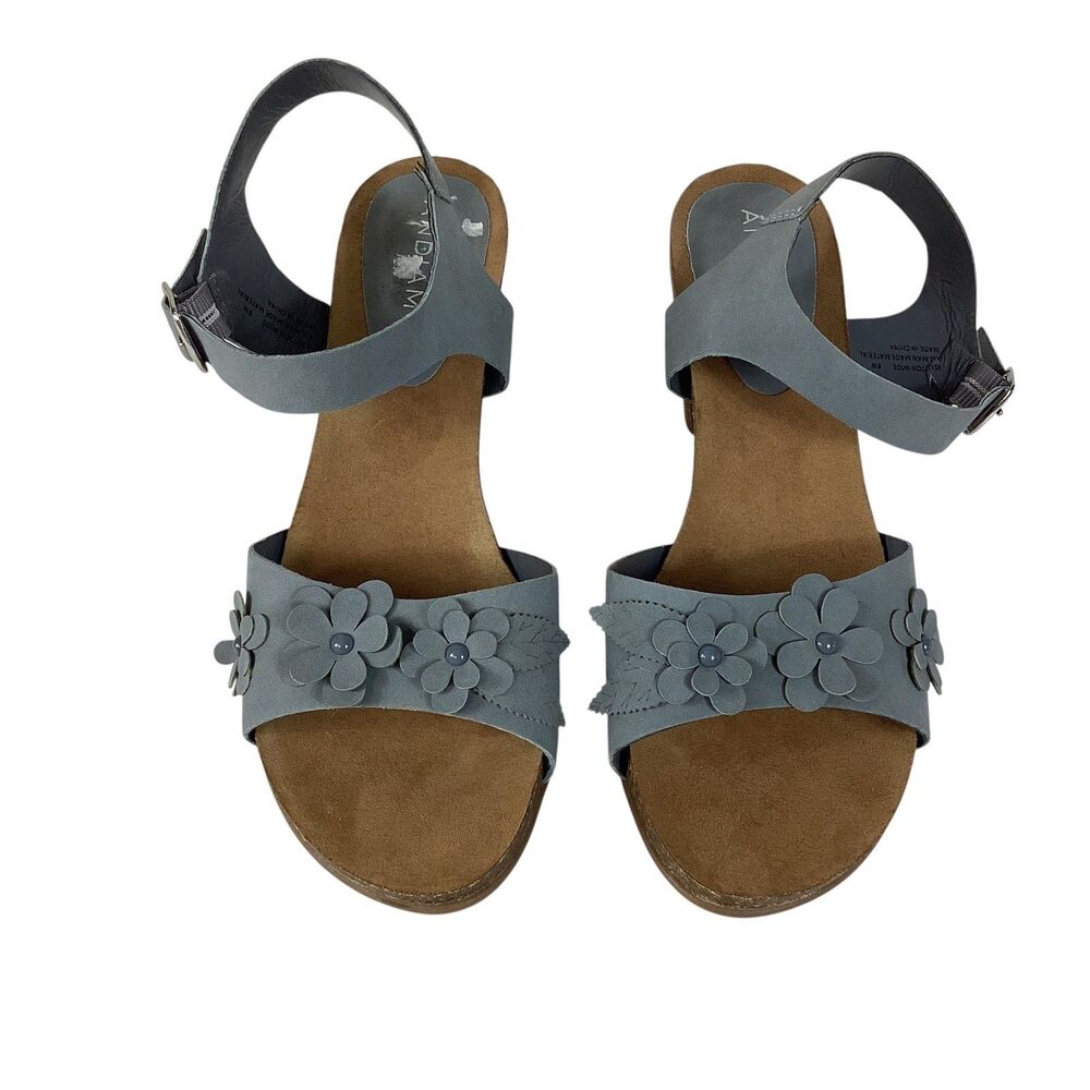 Andiamo ASUTTON WIDE Blue Gray Floral Applique Block Heel Sandals Womens 8W